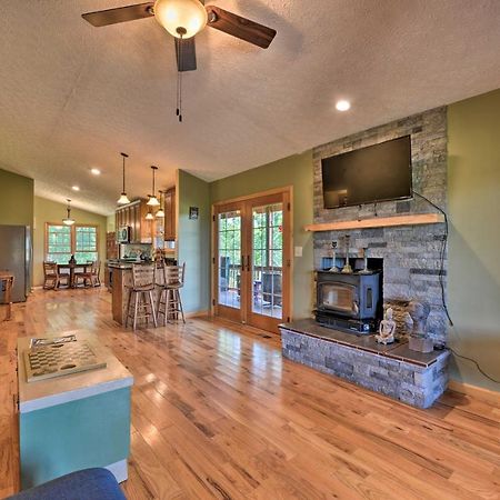 Charming Galax Retreat With Wraparound Deck! Villa Exterior photo